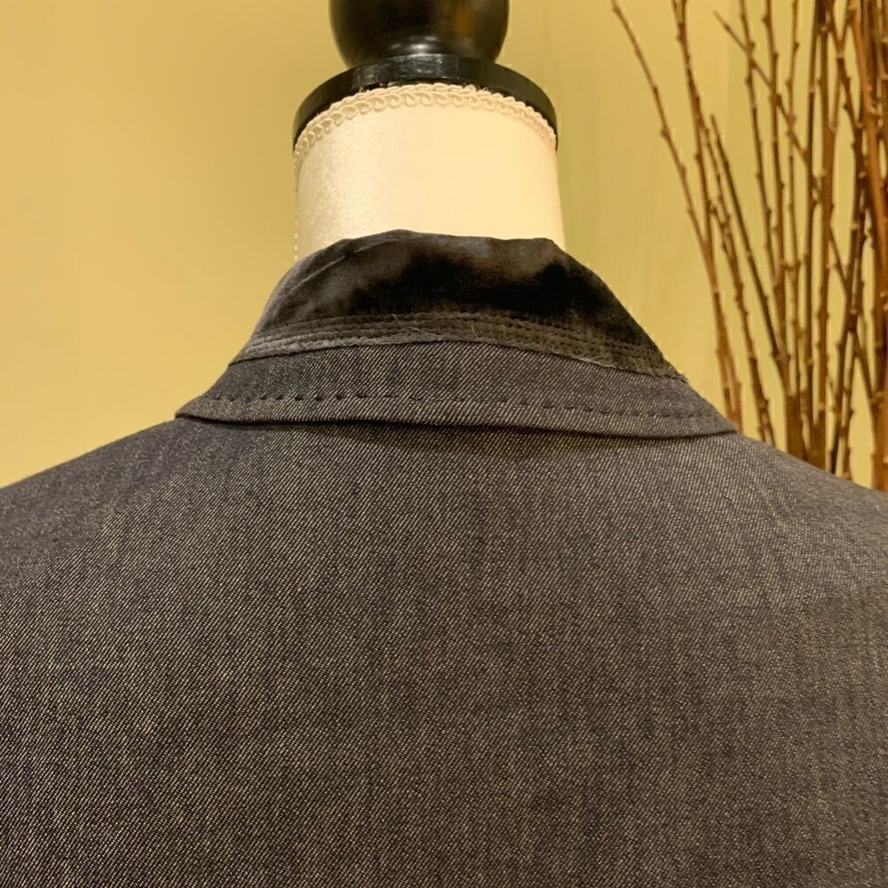 BCBG MAXAZRIA Rayon/Silk Blazer 🖤 - Picture 7 of 7